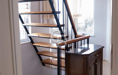 PANOROMİK DENİZ MANZARALI Sarıgerme'de Kiralık Eşyalı 3+1 Bahçe Tripleks