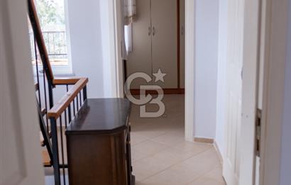 PANOROMİK DENİZ MANZARALI Sarıgerme'de Kiralık Eşyalı 3+1 Bahçe Tripleks