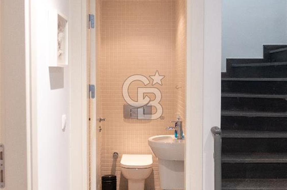 Göcek Sahilinde Satılık Eşyalı 4+1 Lüks Villa