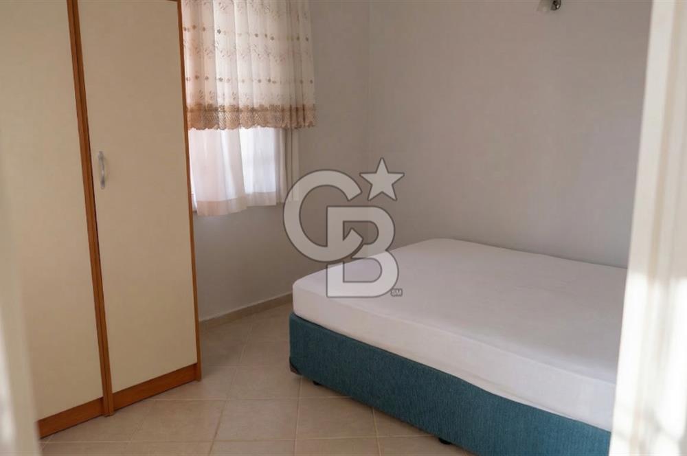 PANOROMİK DENİZ MANZARALI Sarıgerme'de Kiralık Eşyalı 3+1 Bahçe Tripleks