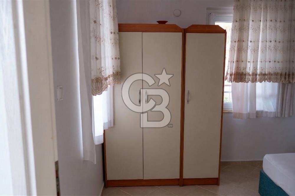 PANOROMİK DENİZ MANZARALI Sarıgerme'de Kiralık Eşyalı 3+1 Bahçe Tripleks