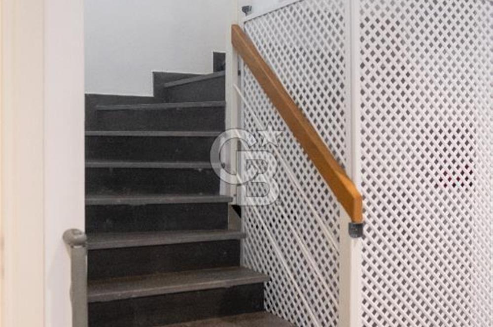 Göcek Sahilinde Satılık Eşyalı 4+1 Lüks Villa