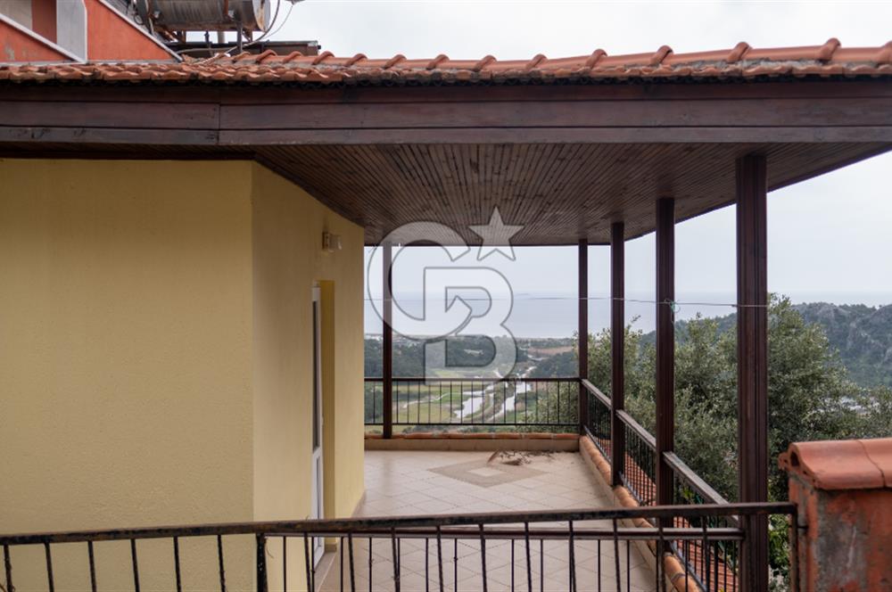 PANOROMİK DENİZ MANZARALI Sarıgerme'de Kiralık Eşyalı 3+1 Bahçe Tripleks