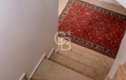 PANOROMİK DENİZ MANZARALI Sarıgerme'de Kiralık Eşyalı 3+1 Bahçe Tripleks