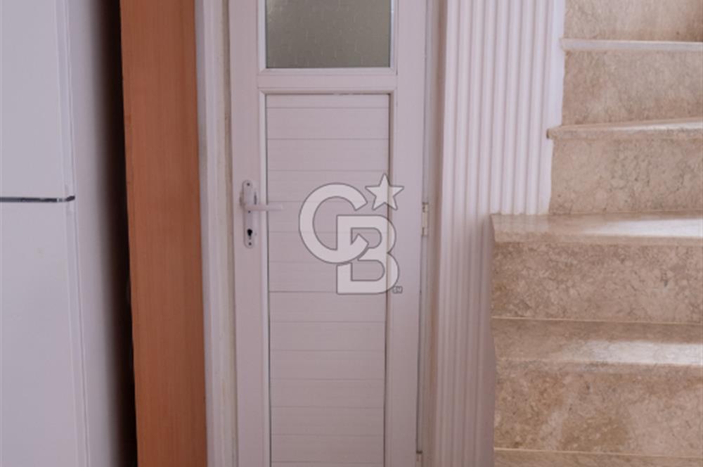 PANOROMİK DENİZ MANZARALI Sarıgerme'de Kiralık Eşyalı 3+1 Bahçe Tripleks