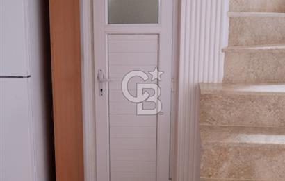 PANOROMİK DENİZ MANZARALI Sarıgerme'de Kiralık Eşyalı 3+1 Bahçe Tripleks