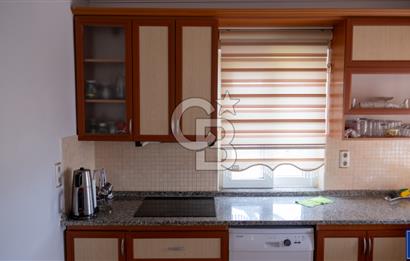 PANOROMİK DENİZ MANZARALI Sarıgerme'de Kiralık Eşyalı 3+1 Bahçe Tripleks