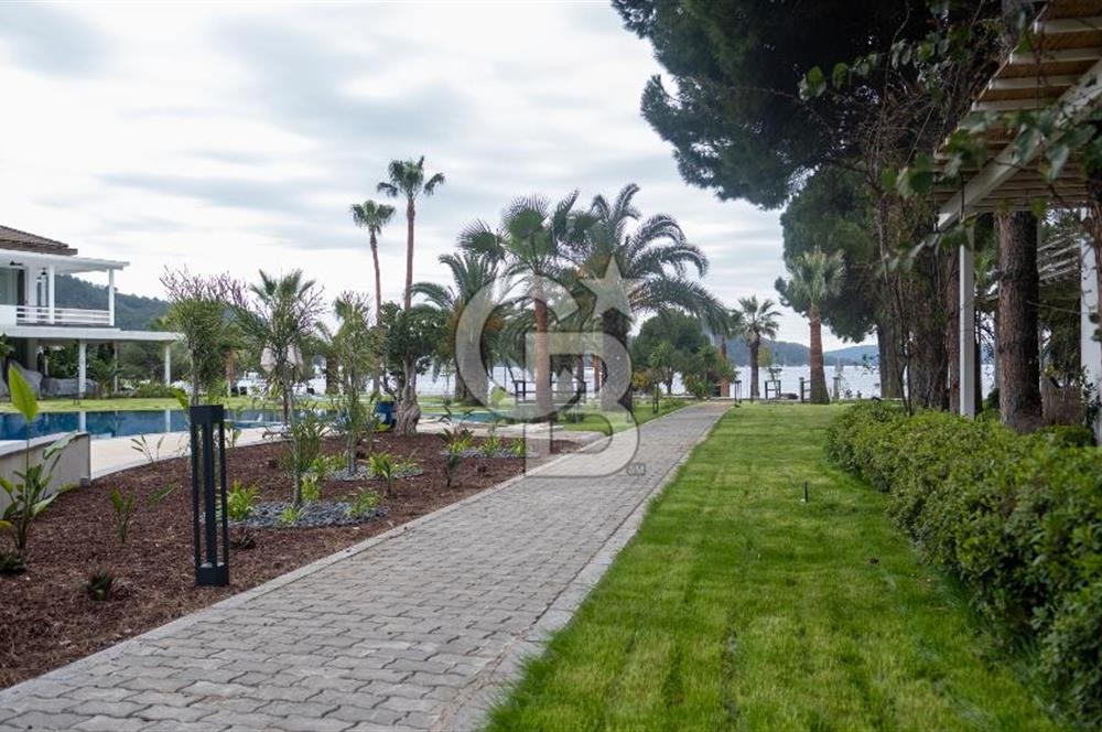 Göcek Sahilinde Satılık Eşyalı 4+1 Lüks Villa