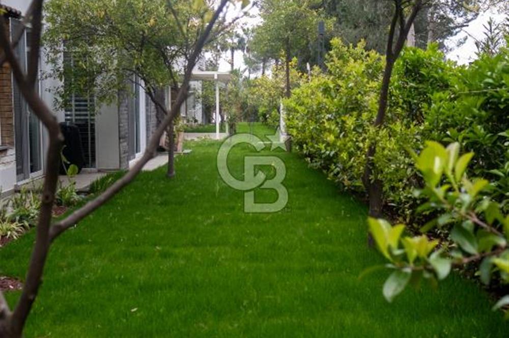 Göcek Sahilinde Satılık Eşyalı 4+1 Lüks Villa