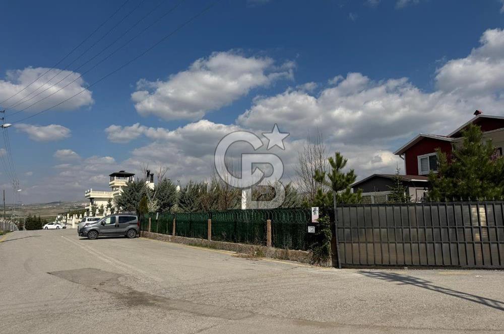 ANKARA GÖLBAŞI BAHÇELİEVLER'DE HAVUZLU EŞYALI KİRALIK VİLLA