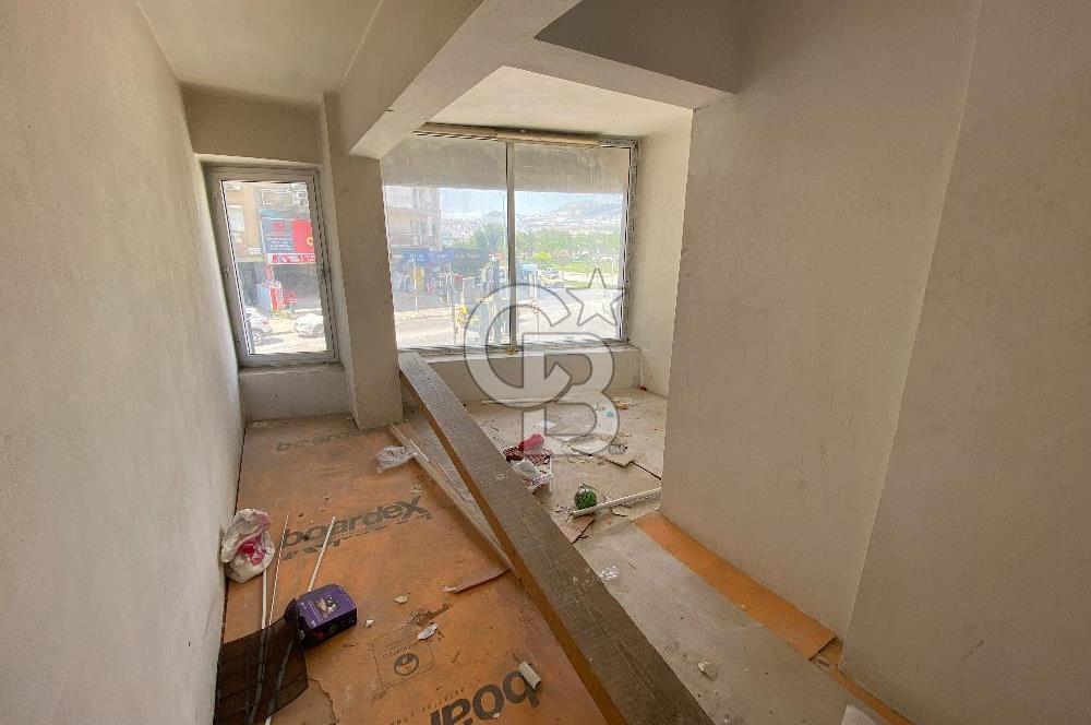 Bornova, Ergene Mah., 70 m2 Batarlı Kiralık Dükkan