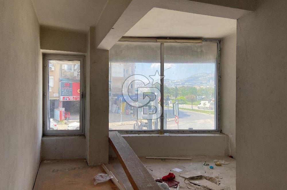 Bornova, Ergene Mah., 70 m2 Batarlı Kiralık Dükkan
