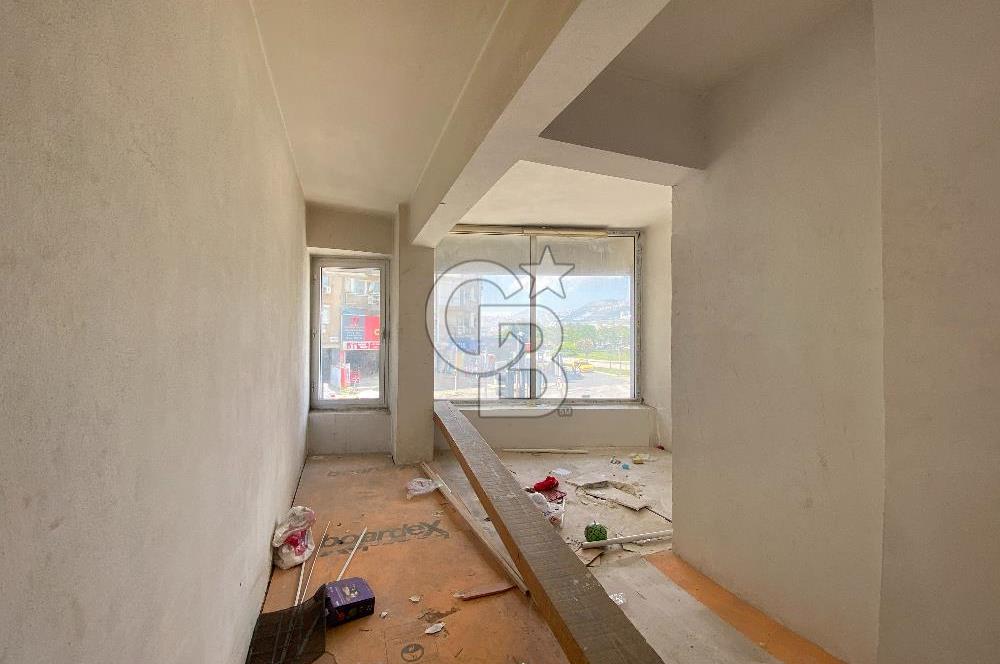 Bornova, Ergene Mah., 70 m2 Batarlı Satılık Dükkan