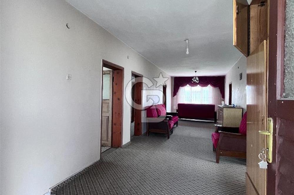 Sakaryanın En Güzel Köyü Maksudiyede Bahçeli Ev | 615 m² Arsa