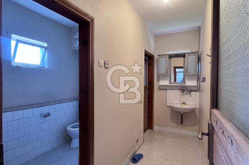 Sakaryanın En Güzel Köyü Maksudiyede Bahçeli Ev | 615 m² Arsa