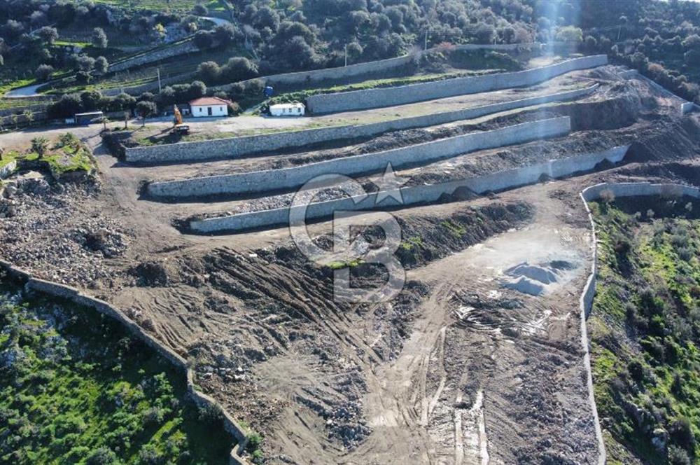 BODRUM GÜRECEDE TERASLAMASI YAPILI DENİZ MANZARALI 255M2 ARSA