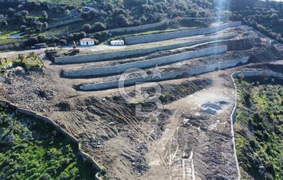 BODRUM GÜRECEDE TERASLAMASI YAPILI DENİZ MANZARALI 255M2 ARSA
