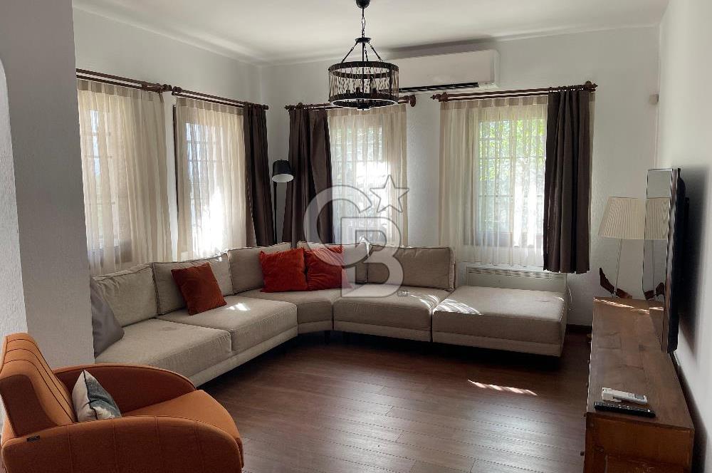 BODRUM UMURÇA MERKEZİ KONUMDA EŞYALI SATILIK GENİŞ KULLANIŞLI MÜSTAKİL VİLLA 