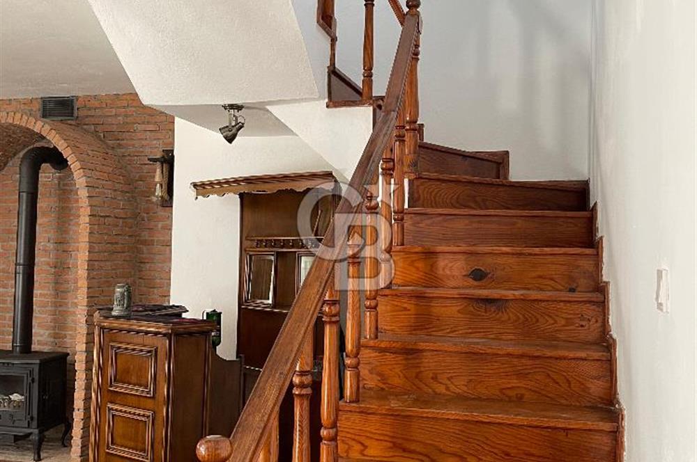 BODRUM UMURÇA MERKEZİ KONUMDA EŞYALI SATILIK GENİŞ KULLANIŞLI MÜSTAKİL VİLLA 