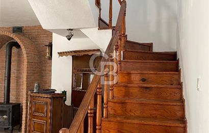 BODRUM UMURÇA MERKEZİ KONUMDA EŞYALI SATILIK GENİŞ KULLANIŞLI MÜSTAKİL VİLLA 