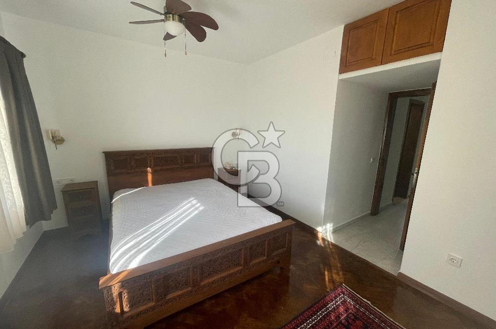 BODRUM UMURÇA MERKEZİ KONUMDA EŞYALI SATILIK GENİŞ KULLANIŞLI MÜSTAKİL VİLLA 