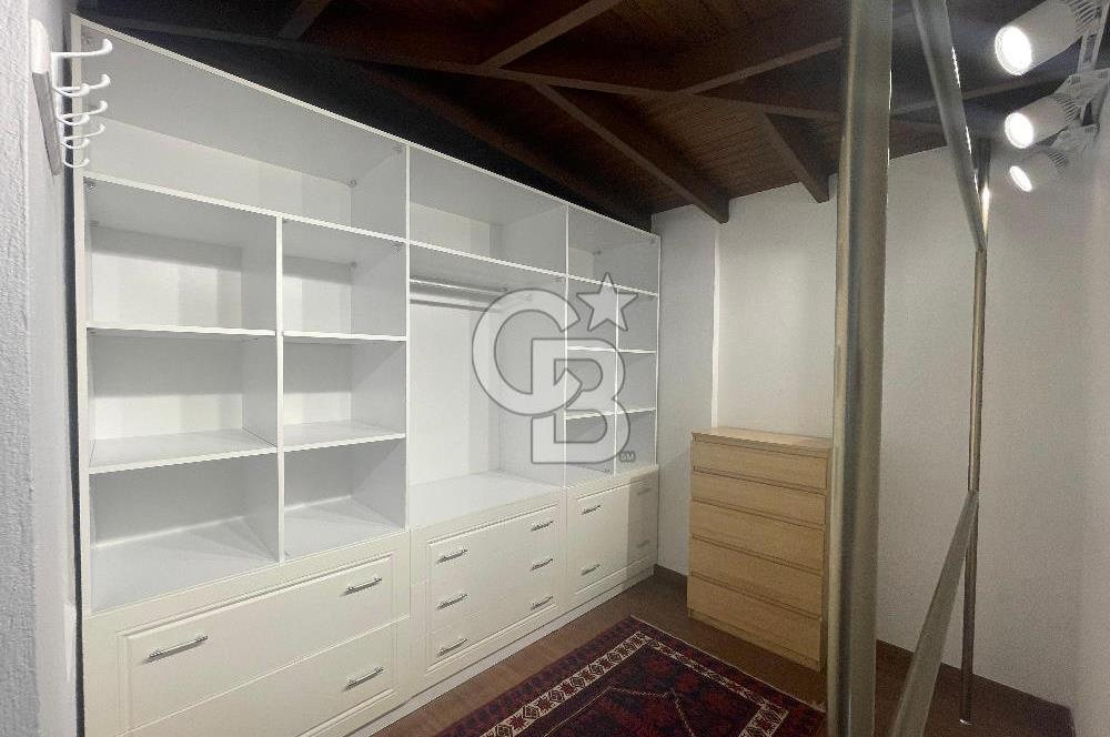 BODRUM UMURÇA MERKEZİ KONUMDA EŞYALI SATILIK GENİŞ KULLANIŞLI MÜSTAKİL VİLLA 