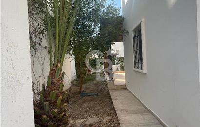 BODRUM UMURÇA MERKEZİ KONUMDA EŞYALI SATILIK GENİŞ KULLANIŞLI MÜSTAKİL VİLLA 
