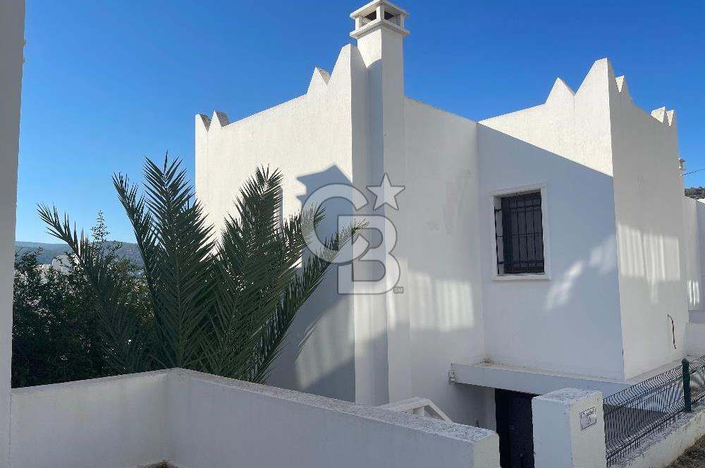 BODRUM UMURÇA MERKEZİ KONUMDA EŞYALI SATILIK GENİŞ KULLANIŞLI MÜSTAKİL VİLLA 