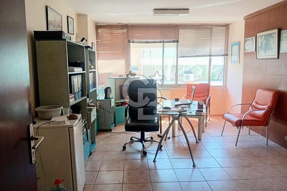 İZMİR KONAK KEMERALTINDA MERKEZİ KONUMDA SATILIK OFİS