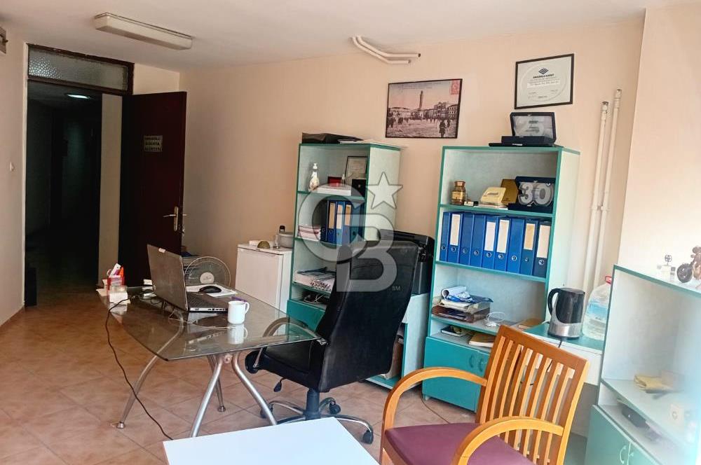 İZMİR KONAK KEMERALTINDA MERKEZİ KONUMDA SATILIK OFİS