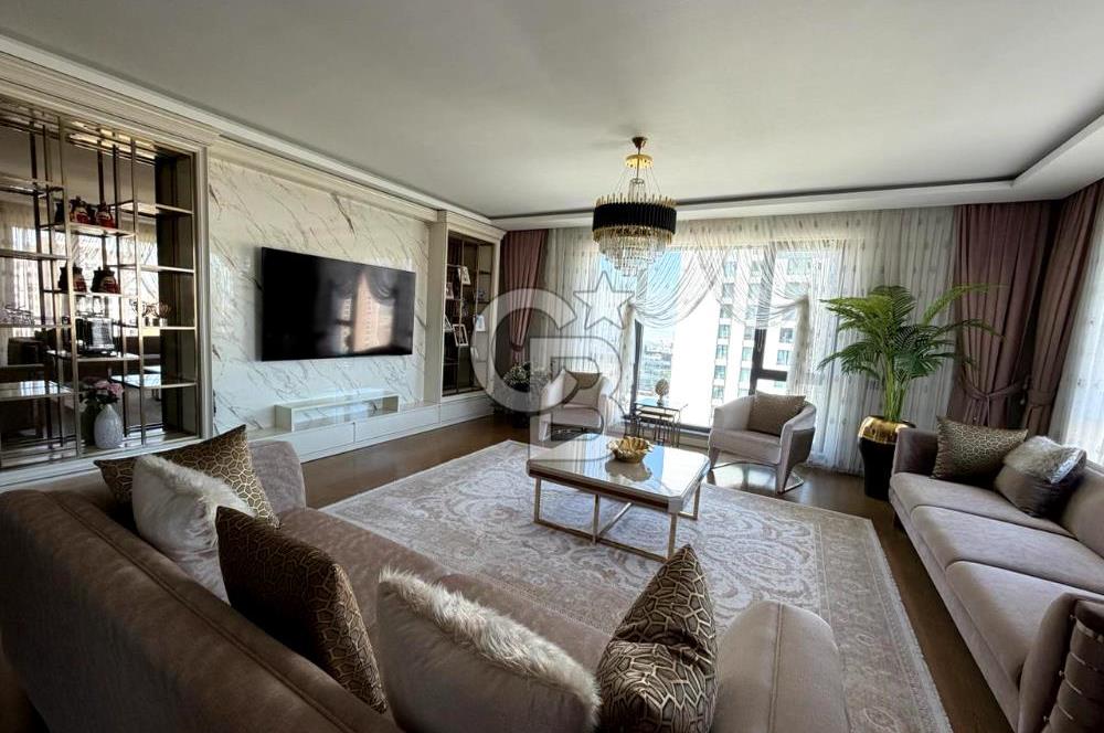 Beykent Beytepe Sitesi'nde Satılık 4+1 Lüks Daire (228m² Net)