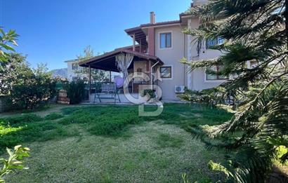 Ortaca Cumhuriyet Mahallesinde Satılık 4+1 Bahçe Dubleksi