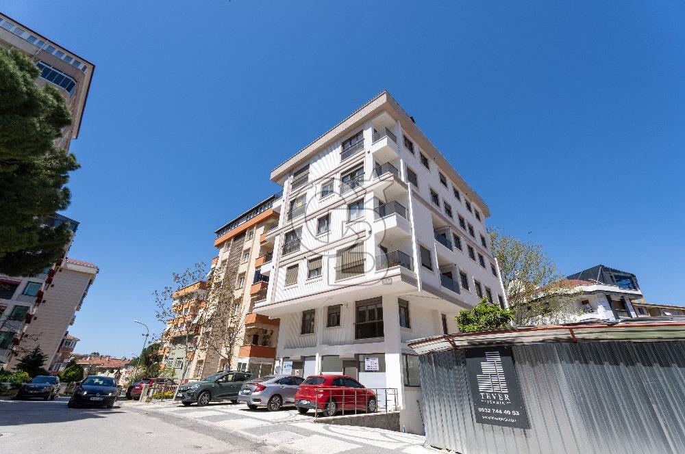 Maltepe Feyzullah'ta Satılık Eşyalı 1+1 Modern Daire
