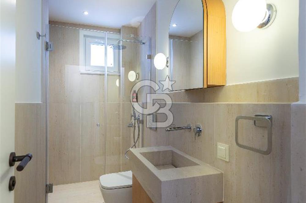 Maltepe Feyzullah'ta Satılık Eşyalı 1+1 Modern Daire