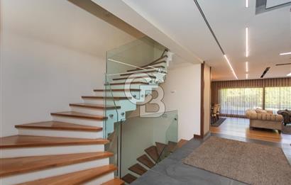 Gaziemir de satılık 7 odalı ultra lüks villa özel spa ve havuzlu