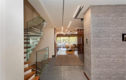 Gaziemir de satılık 7 odalı ultra lüks villa özel spa ve havuzlu