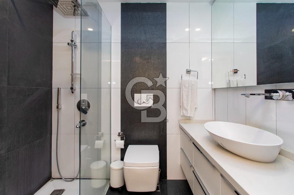 Gaziemir de satılık 7 odalı ultra lüks villa özel spa ve havuzlu