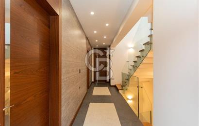 Gaziemir de satılık 7 odalı ultra lüks villa özel spa ve havuzlu