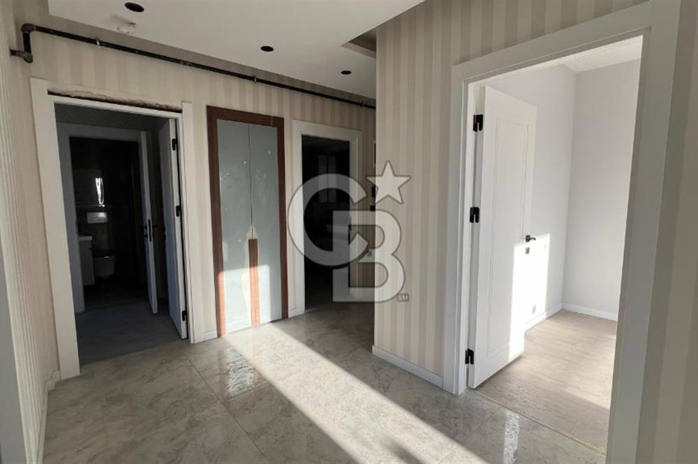 İzmir Menemen Ahıhıdır'da Havuzlu Sitede Kiralık 3+1 Daire CB PH