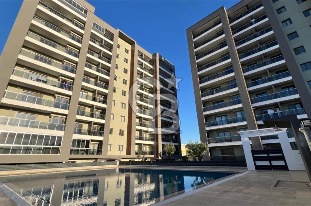 İzmir Menemen Ahıhıdır'da Havuzlu Sitede Kiralık 3+1 Daire CB PH