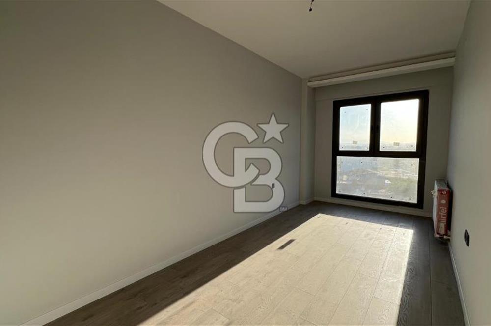 İzmir Menemen Ahıhıdır'da Havuzlu Sitede Kiralık 3+1 Daire CB PH