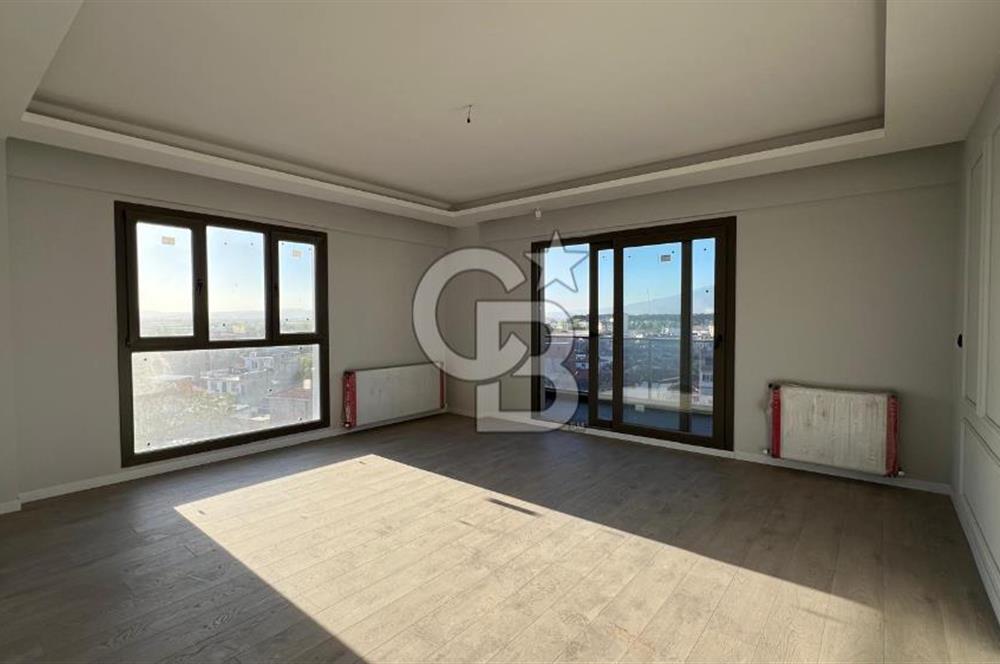 İzmir Menemen Ahıhıdır'da Havuzlu Sitede Kiralık 3+1 Daire CB PH