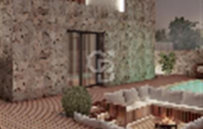 Efes Selçuk Çamlık’ta, tarihin ve doğanın kesişim noktasında konumlanan bu özel villa