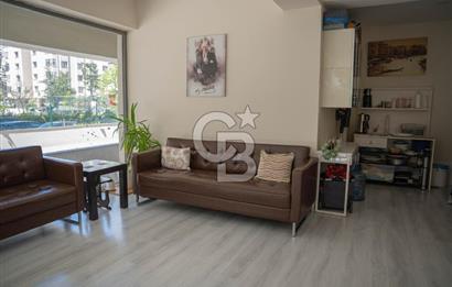 Erenköy Kazımkarabekirpaşa sokakta 3+1 boş, deniz gören havuzlu, otoparklı daire 