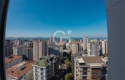 Erenköy Kazımkarabekirpaşa sokakta 3+1 boş, deniz gören havuzlu, otoparklı daire 