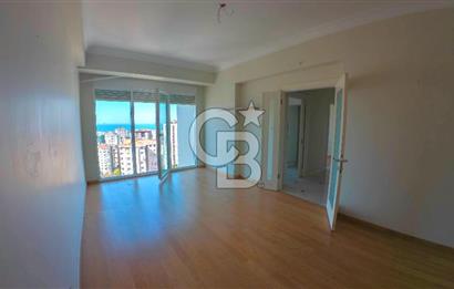 Erenköy Kazımkarabekirpaşa sokakta 3+1 boş, deniz gören havuzlu, otoparklı daire 