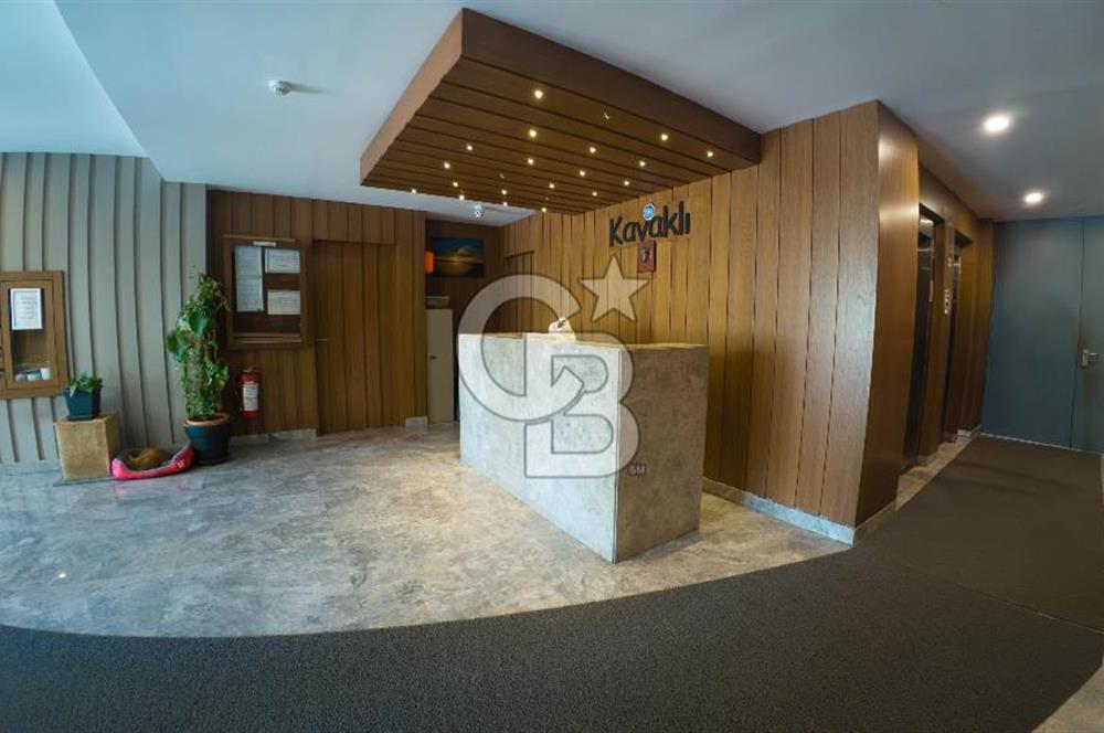 Erenköy Kazımkarabekirpaşa sokakta 3+1 boş, deniz gören havuzlu, otoparklı daire 