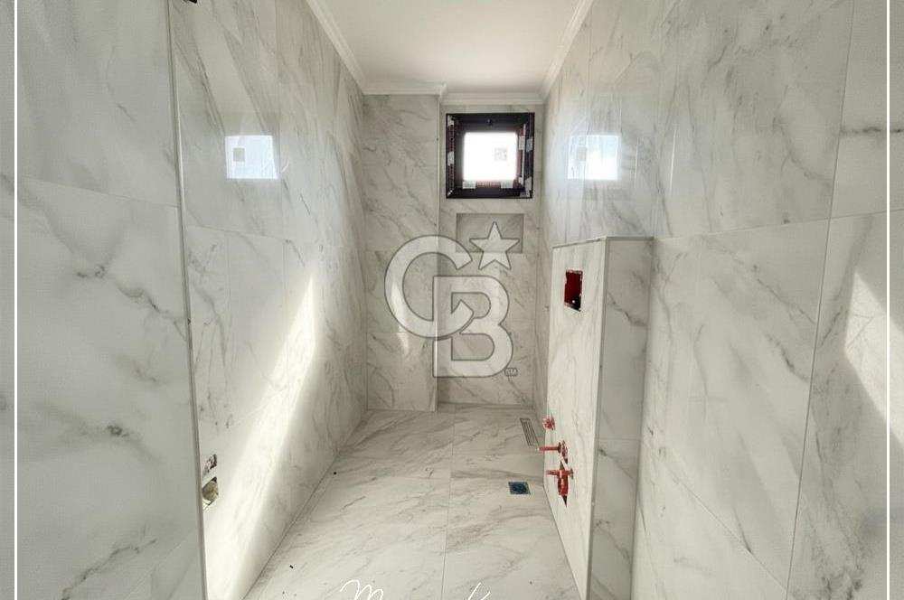 Silivri Ortaköyde Deniz Manzaralı Satılık 6+1 Lüks Villa