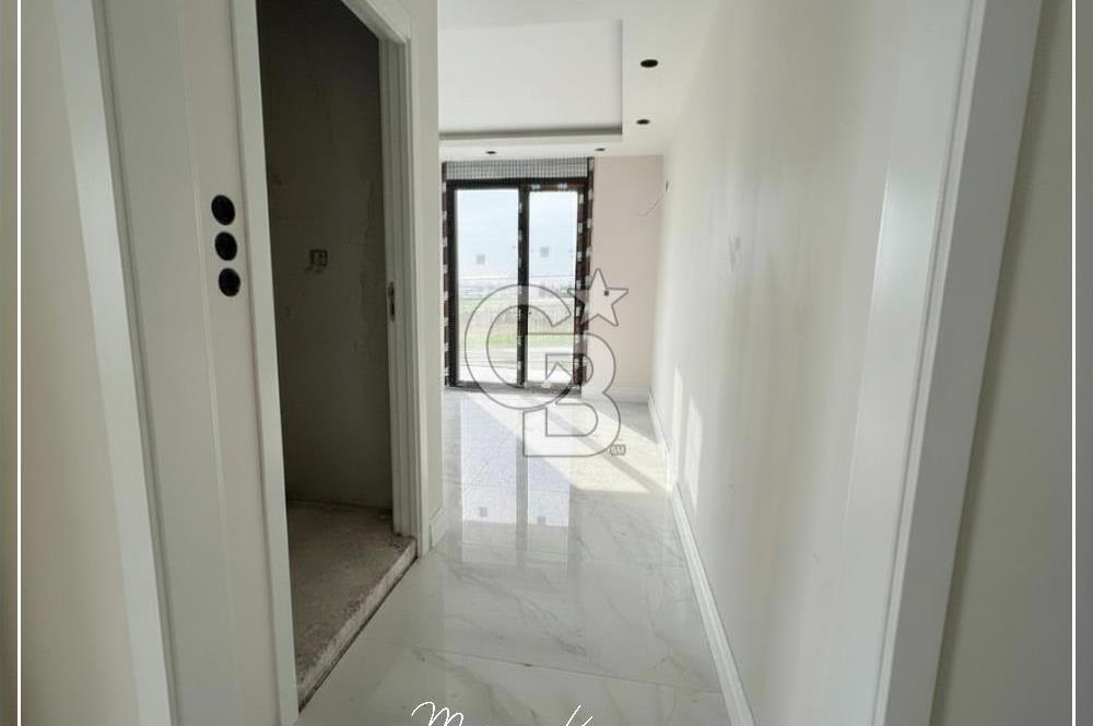 Silivri Ortaköyde Deniz Manzaralı Satılık 6+1 Lüks Villa