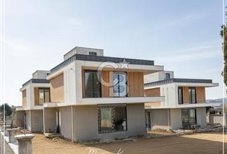 Silivri Ortaköyde Deniz Manzaralı Satılık 6+1 Lüks Villa - 3 - 346558